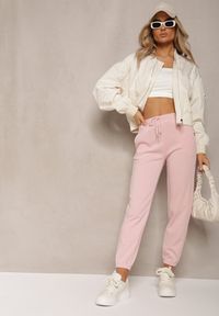 Renee - Różowe Dresowe Spodnie z Bawełny z Kieszeniami High Waist Faerida. Okazja: na spacer. Stan: podwyższony. Kolor: różowy. Materiał: dresówka, bawełna #1