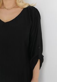 Born2be - Czarna Rozkloszowana Sukienka Mini z Plisowaniem Telesi. Kolekcja: plus size. Kolor: czarny. Długość rękawa: długi rękaw. Typ sukienki: dla puszystych. Długość: mini #6