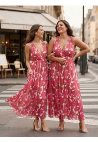 Sinsay - Rozkloszowana sukienka midi z dekoltem halter - wielobarwny. Typ kołnierza: dekolt halter. Długość: midi #1