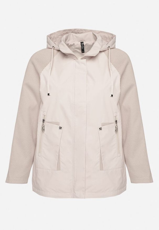 Born2be - Jasnobeżowa Kurtka Wiatrówka z Odpinanym Kapturem i Ściągaczami Arseli. Okazja: na co dzień, na spacer. Kolekcja: plus size. Kolor: beżowy. Materiał: jeans, poliester. Długość rękawa: długi rękaw. Długość: długie. Styl: casual, elegancki
