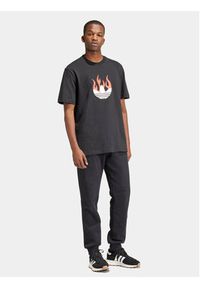 Adidas - adidas T-Shirt Flames Logo IS0178 Czarny Loose Fit. Kolor: czarny. Materiał: bawełna #5