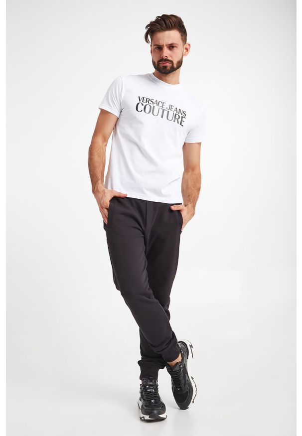 Versace Jeans Couture - T-SHIRT VERSACE JEANS COUTURE. Materiał: bawełna. Wzór: aplikacja