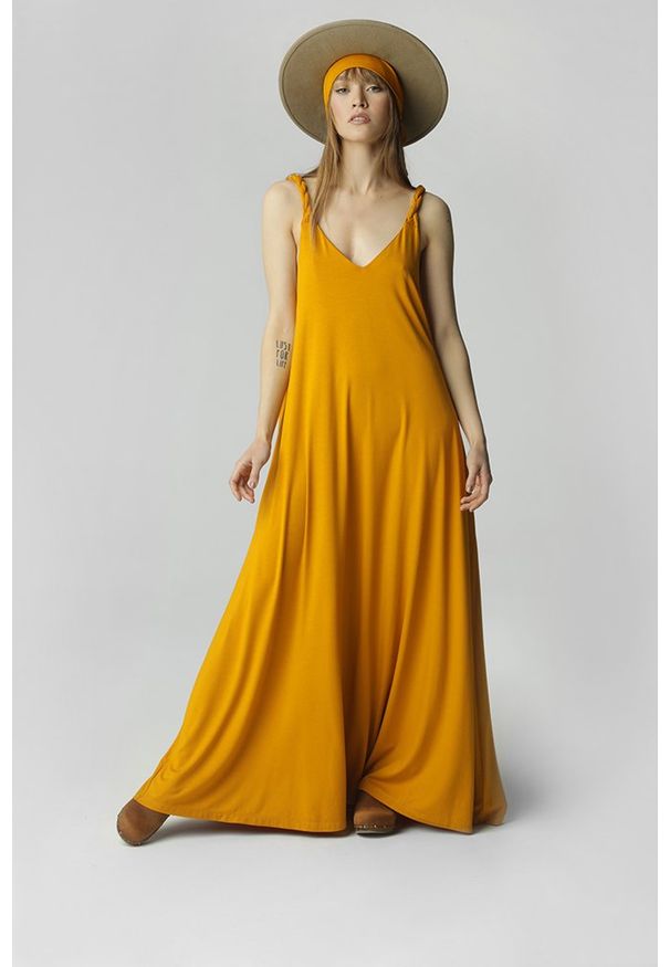 Madnezz - Sukienka Wiktoria - żółta. Kolor: żółty. Materiał: materiał, wiskoza. Długość rękawa: na ramiączkach. Długość: maxi