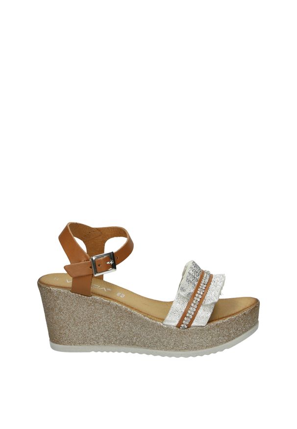 Venezia - SANDAŁY Z OZDOBNĄ FALBANKĄ 4466 BIS ARGE. Materiał: skóra, syntetyk. Obcas: na koturnie