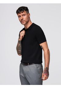 Ombre Clothing - Bawełniana męska koszulka polo ze strukturalnej dzianiny – czarna V5 - Rozmiar: XL. Okazja: do pracy, na co dzień. Typ kołnierza: polo. Kolor: czarny. Materiał: bawełna, dzianina. Długość: krótkie. Styl: casual, elegancki #9
