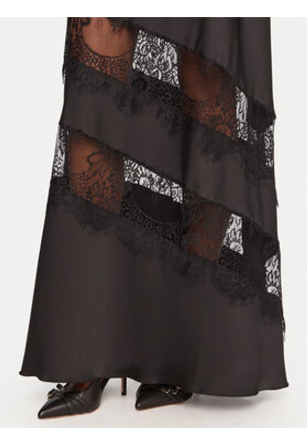 Rinascimento Sukienka wieczorowa CFC0124964003 Czarny Regular Fit. Kolor: czarny. Materiał: syntetyk. Styl: wizytowy