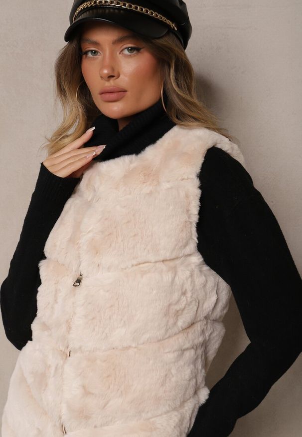 Renee - Jasnobeżowa Kamizelka Futerko Auxomene. Okazja: na co dzień. Kolor: beżowy. Materiał: futro. Długość rękawa: bez rękawów. Styl: casual, elegancki