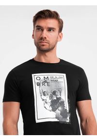 Ombre Clothing - Bawełniana męska koszulka z czaszką – czarna V1 - Rozmiar: M. Okazja: na co dzień. Kolor: czarny. Materiał: bawełna. Wzór: gładki, ze splotem, nadruk. Styl: klasyczny, casual
