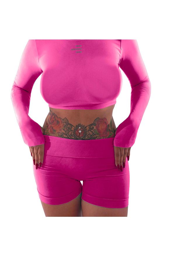 R-EVENGE - Techniczne szorty z efektem push-up i idealną sylwetką.. Kolor: różowy. Materiał: elastan. Sport: fitness