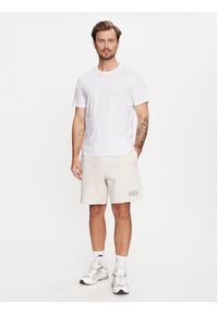 GAP - Gap Szorty sportowe 602248-05 Écru Regular Fit. Materiał: bawełna. Styl: sportowy #4