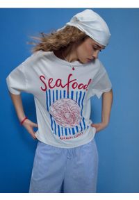 Sinsay - Bawełniana koszulka z napisem Seafood - biały. Kolor: biały. Materiał: bawełna. Wzór: napisy #1