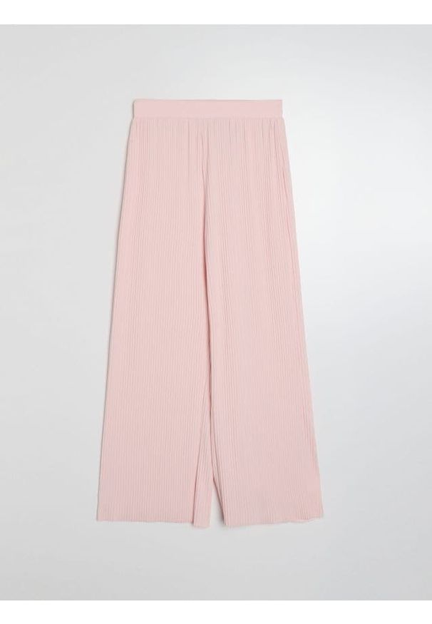 Sinsay - Prążkowane spodnie wide leg z gumką w pasie - różowy. Kolor: różowy. Materiał: prążkowany