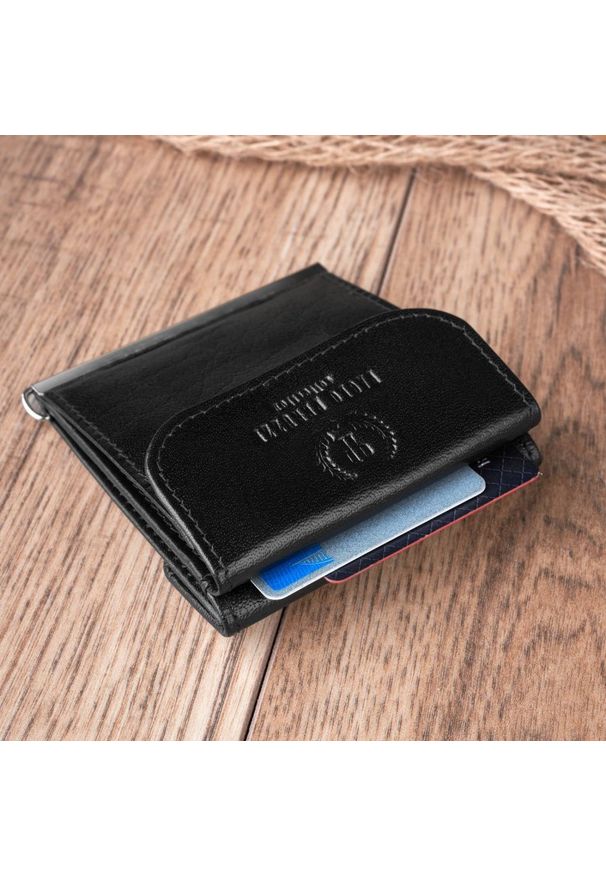 Banknotówka czarna PAOLO PERUZZI T-10-BL. Kolor: czarny. Materiał: skóra