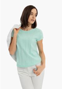 Volcano - Pastelowa bluzka TM-MARION. Materiał: dzianina, poliamid, materiał, skóra, wiskoza, jeans. Długość rękawa: krótki rękaw. Długość: krótkie. Wzór: gładki, ze splotem #1