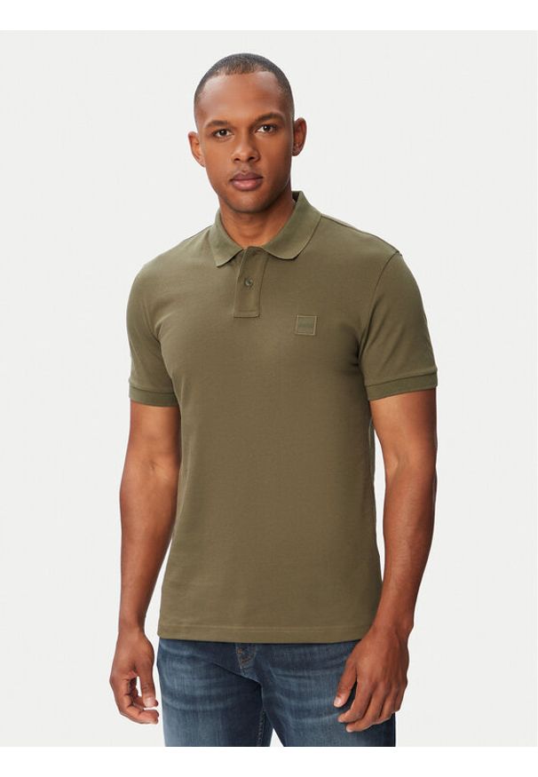 BOSS Polo Passenger 50507803 Zielony ciemny Slim Fit. Typ kołnierza: polo. Kolor: zielony. Materiał: bawełna