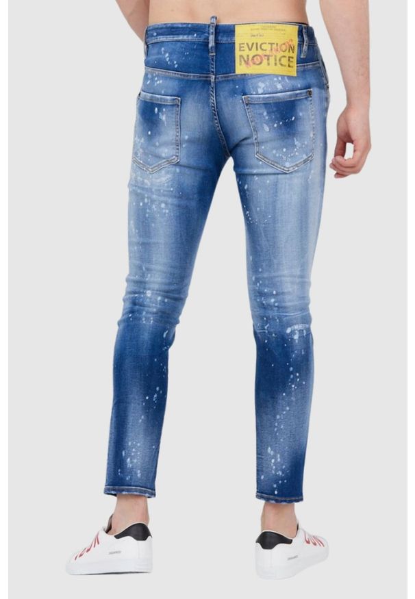 DSQUARED2 Niebieskie jeansy męskie skater jean. Kolor: niebieski. Wzór: aplikacja