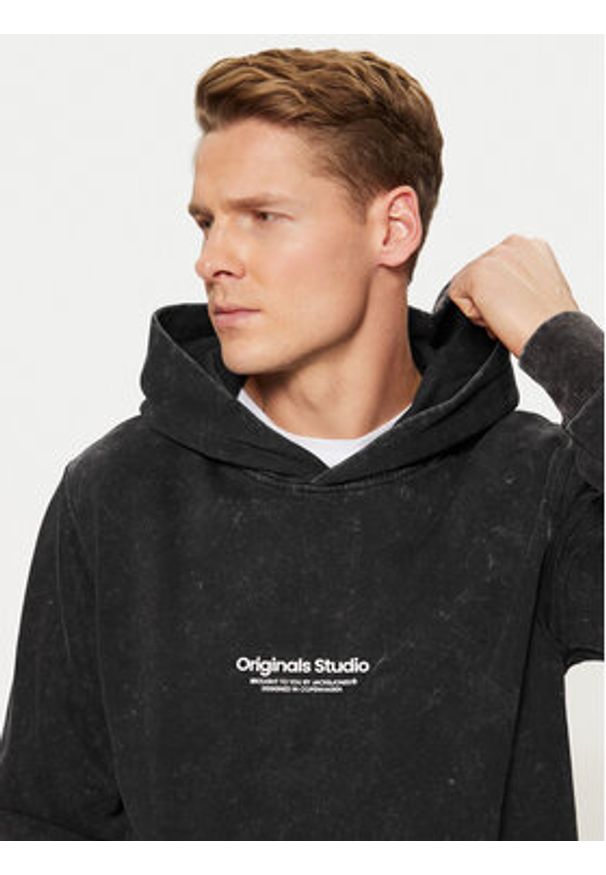 Jack & Jones - Jack&Jones Bluza Vesterbro 12267037 Czarny Relaxed Fit. Kolor: czarny. Materiał: bawełna