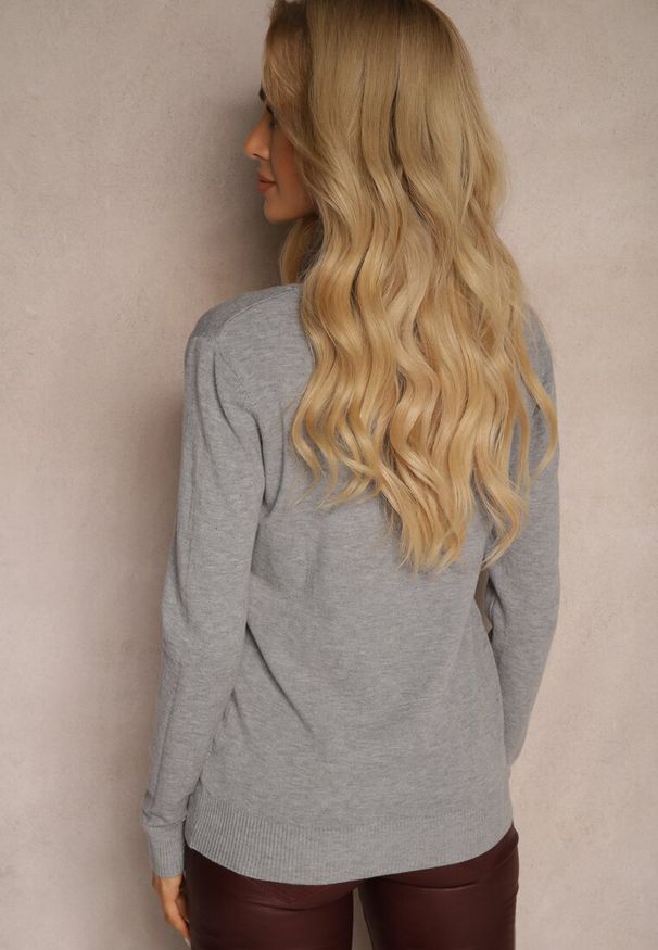 Renee - Szary Sweter o Klasycznym Kroju Irilians. Okazja: na co dzień. Kolor: szary. Styl: klasyczny