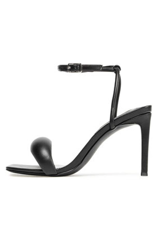 Steve Madden Sandały Entice SM11001844-02002-001 Czarny. Kolor: czarny. Materiał: skóra