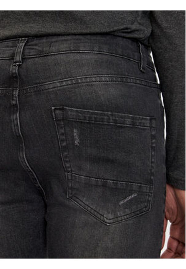 Brave Soul Jeansy MJN-CAPSERDIST Szary Slim Fit. Kolor: szary
