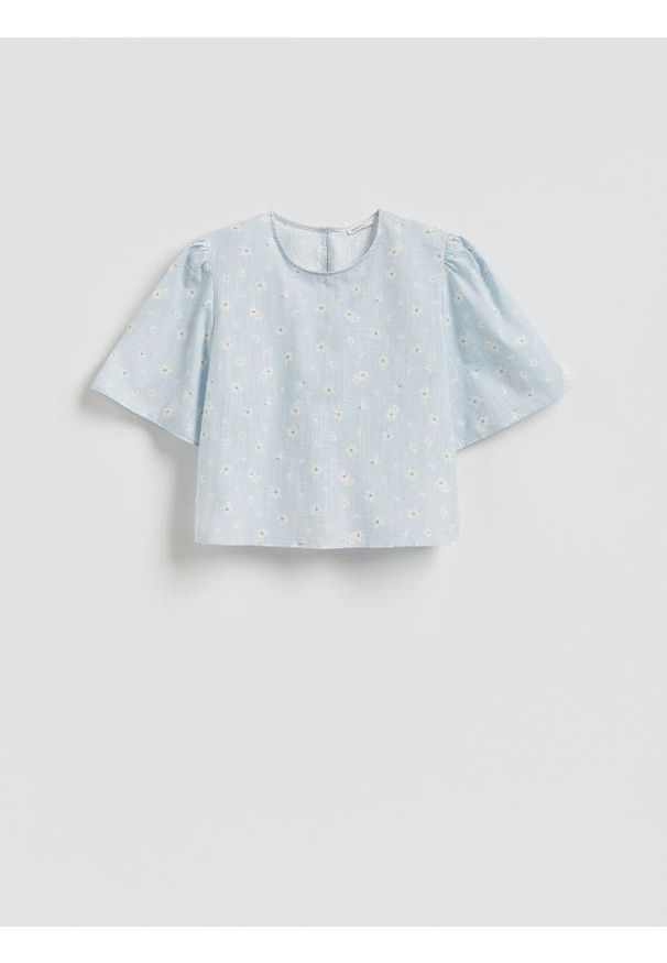 Reserved - Bawełniana bluzka w kwiaty - jasnoniebieski. Kolor: niebieski. Materiał: bawełna. Wzór: kwiaty