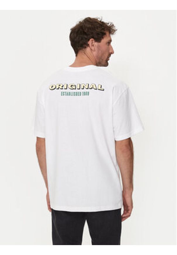 GAP - Gap T-Shirt 664006-01 Biały Regular Fit. Kolor: biały. Materiał: bawełna