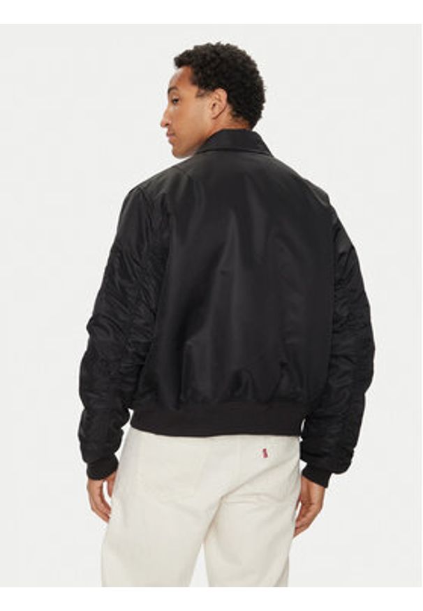 Karl Lagerfeld Jeans Kurtka bomber 245D1501 Czarny Regular Fit. Kolor: czarny. Materiał: syntetyk