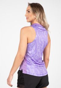 GORILLA WEAR - Raleigh Top bez rękawów ilac. Kolor: fioletowy. Długość rękawa: bez rękawów. Sport: fitness