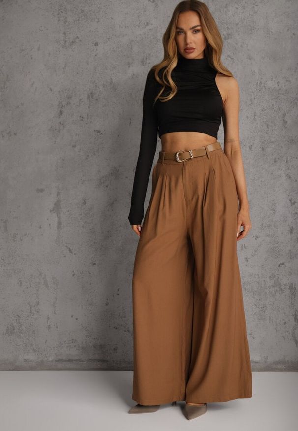 Renee - Brązowe Garniturowe Spodnie Szerokie z Wiskozy z Paskiem Moun. Kolor: brązowy. Materiał: wiskoza. Styl: elegancki