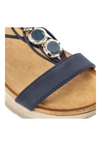 Sandały damskie Artiker, cholewka ze skóry ekologicznej cienkie paski z przodu elastyczny pasek na pięcie ozdobne metalowe detale, granatowe, 58C0005. Zapięcie: pasek. Kolor: niebieski. Materiał: skóra ekologiczna. Wzór: paski #7