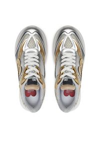 Love Moschino - LOVE MOSCHINO Sneakersy JA15406G0LIQC90A Srebrny. Kolor: srebrny. Materiał: materiał #3