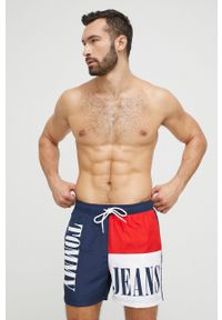 Tommy Jeans szorty kąpielowe kolor granatowy. Kolor: niebieski. Materiał: tkanina, poliester. Wzór: nadruk #4