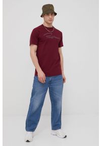 Primitive t-shirt bawełniany kolor bordowy z nadrukiem. Kolor: czerwony. Materiał: bawełna. Wzór: nadruk