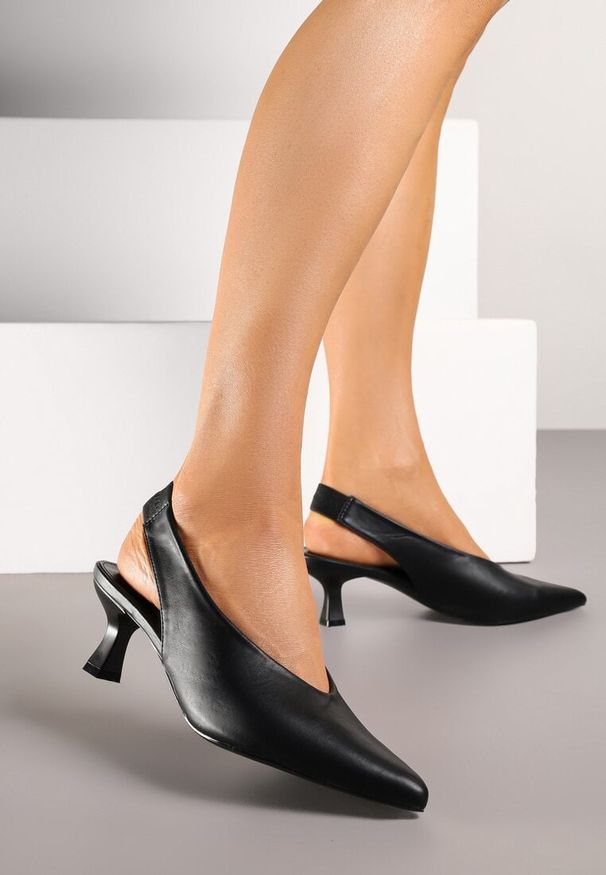 Renee - Czarne Czółenka Sandały Vices na Kaczuszce Typu Slingback Liluriela. Okazja: na co dzień. Kolor: czarny. Wzór: kwiaty. Sezon: lato. Obcas: na szpilce. Styl: casual, elegancki. Wysokość obcasa: średni