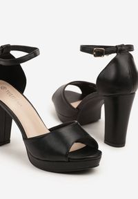 Born2be - Czarne Klasyczne Sandały na Platformie i Słupku Nilafea. Okazja: na co dzień. Zapięcie: sprzączka. Kolor: czarny. Materiał: jeans. Obcas: na platformie. Styl: klasyczny