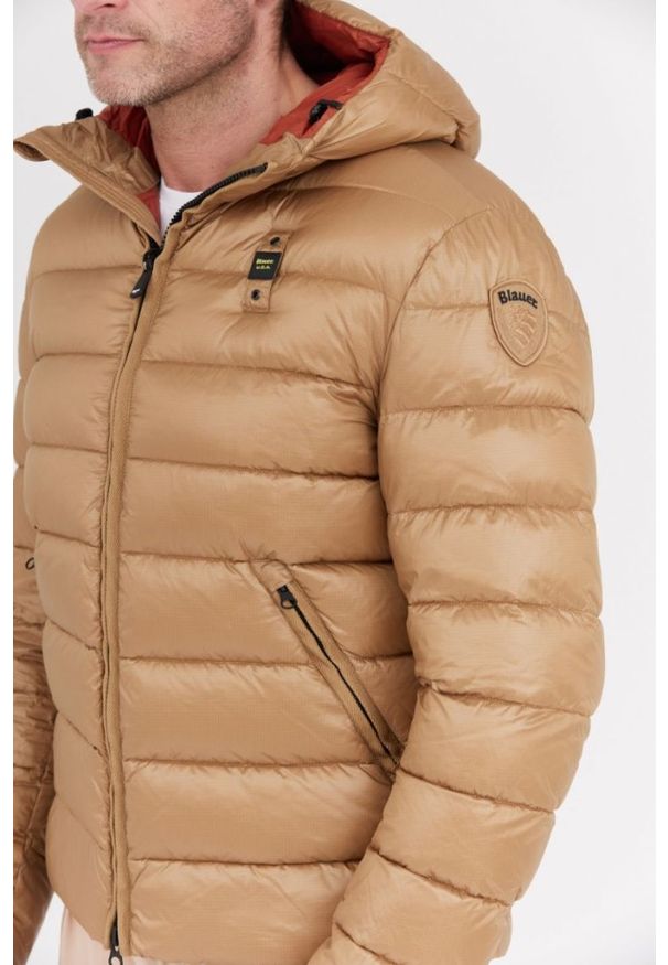 Blauer USA - BLAUER Jasnobrązowa puchowa kurtka męska Virgil z kapturem, Rozmiar XXL. Typ kołnierza: kaptur. Kolor: brązowy. Materiał: puch
