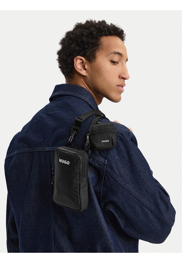 Hugo - HUGO Saszetka Everett 50563513 Czarny. Kolor: czarny. Materiał: materiał