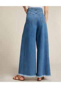 Luisa Spagnoli - LUISA SPAGNOLI - Szerokie spodnie jeansowe Assaggio. Kolor: niebieski