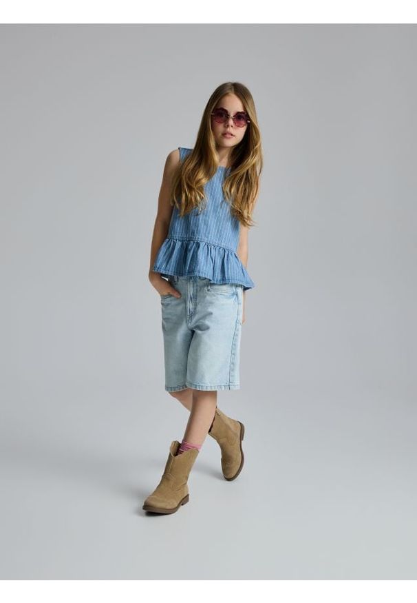 Reserved - Jeansowe szorty bermudy - niebieski. Kolor: niebieski. Materiał: jeans