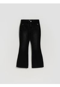 Reserved - Jeansy flare - czarny. Kolor: czarny