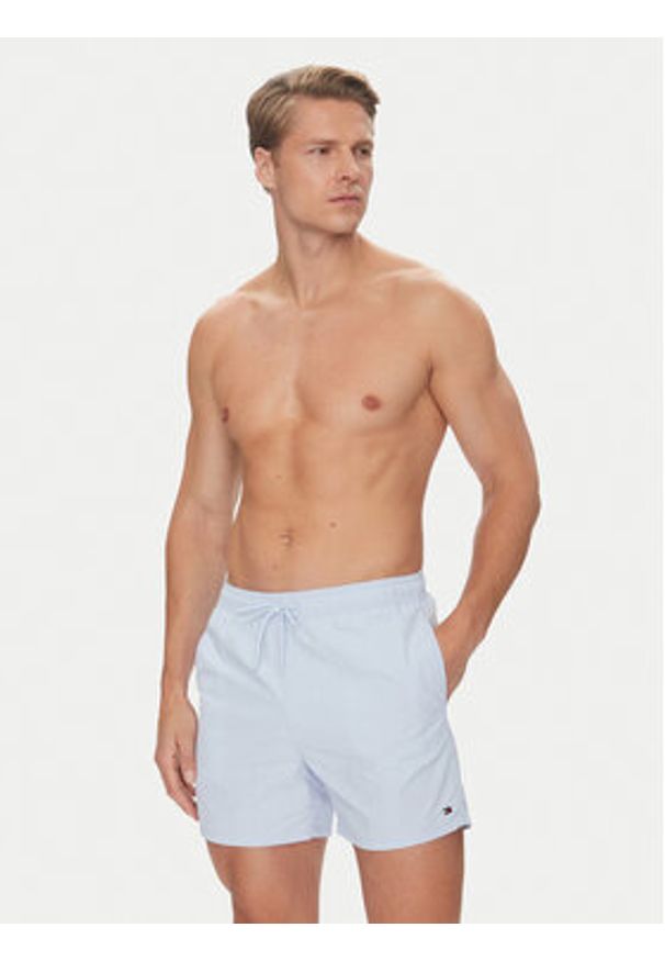 TOMMY HILFIGER - Tommy Hilfiger Szorty kąpielowe UM0UM03477 Błękitny Regular Fit. Kolor: niebieski. Materiał: syntetyk