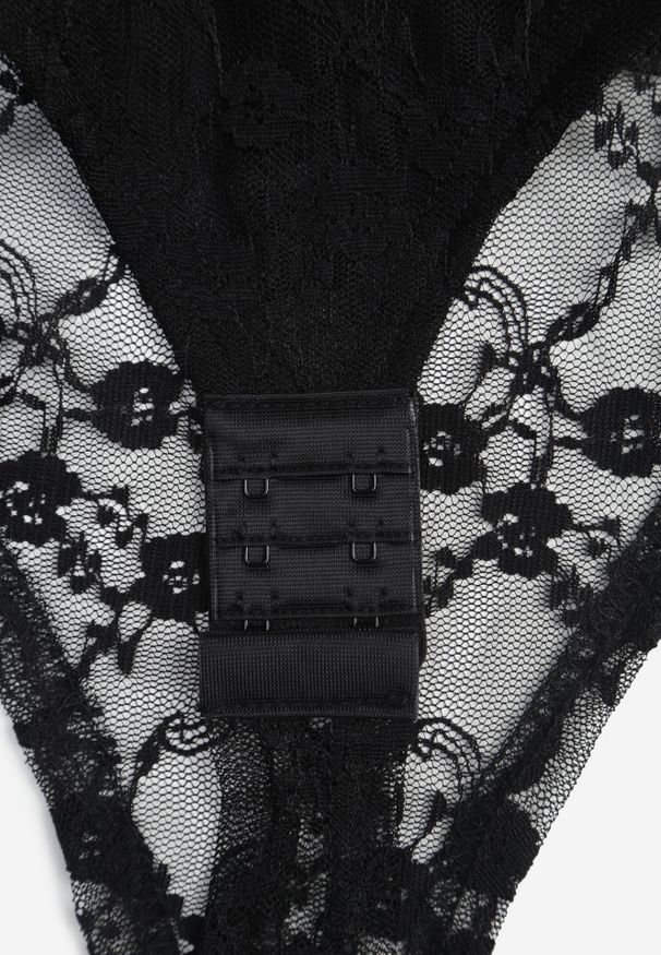 Renee - Czarne Body z Koronkowego Materiału z Głębokim Dekoltem Mehika. Kolor: czarny. Materiał: materiał, koronka