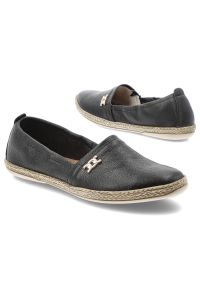 Czarne Baleriny Armodo Wygodne Wsuwane Obuwie Damskie. Okazja: na co dzień. Zapięcie: bez zapięcia. Kolor: czarny. Materiał: jeans, skóra. Szerokość cholewki: normalna. Sezon: lato. Styl: klasyczny, elegancki, casual #5