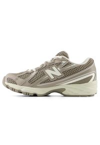 Buty dziecięce New Balance PZ740SA – brązowe. Kolor: brązowy. Materiał: materiał, syntetyk. Szerokość cholewki: normalna. Sezon: lato. Sport: turystyka piesza #5
