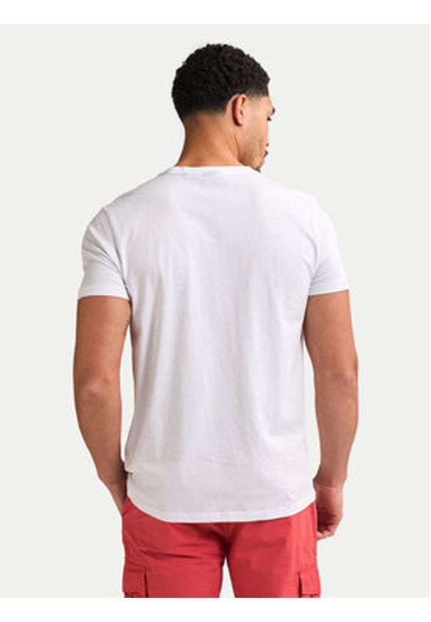 Petrol Industries T-Shirt M-1050-TSR671 Biały Regular Fit. Kolor: biały. Materiał: bawełna