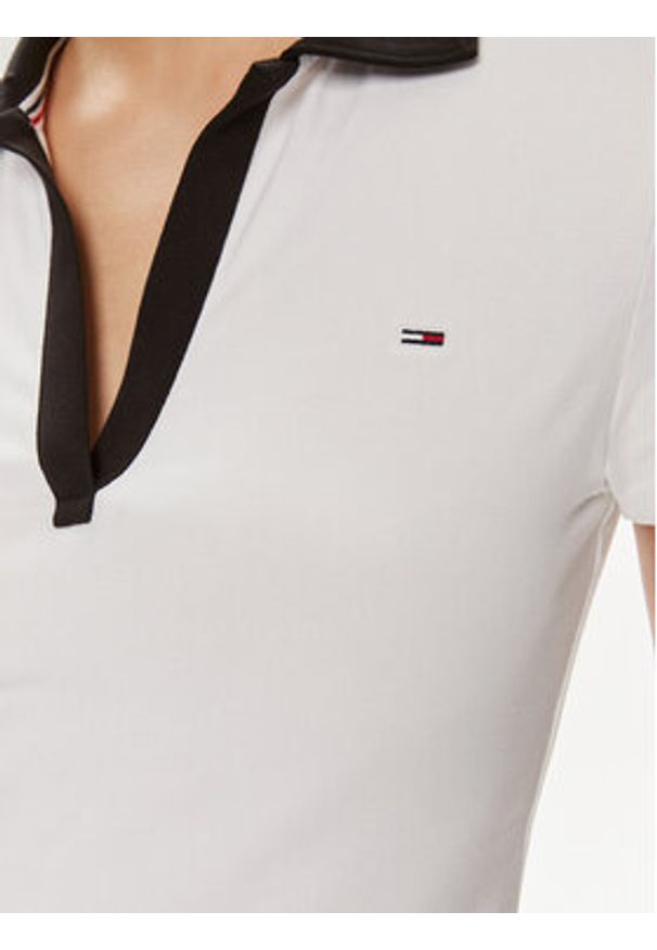 Tommy Jeans Polo Contrast DW0DW17225 Biały Slim Fit. Typ kołnierza: polo. Kolor: biały. Materiał: bawełna