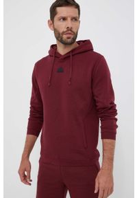 Adidas - adidas bluza męska kolor bordowy z kapturem gładka. Typ kołnierza: kaptur. Kolor: czerwony. Materiał: tkanina, włókno, dzianina, materiał. Wzór: gładki #5