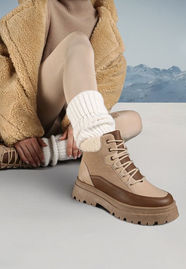 Born2be - Ciemnobeżowe Traperki Sznurowane Trapery Jette. Wysokość cholewki: za kostkę. Nosek buta: okrągły. Kolor: beżowy. Materiał: futro, jeans. Szerokość cholewki: normalna