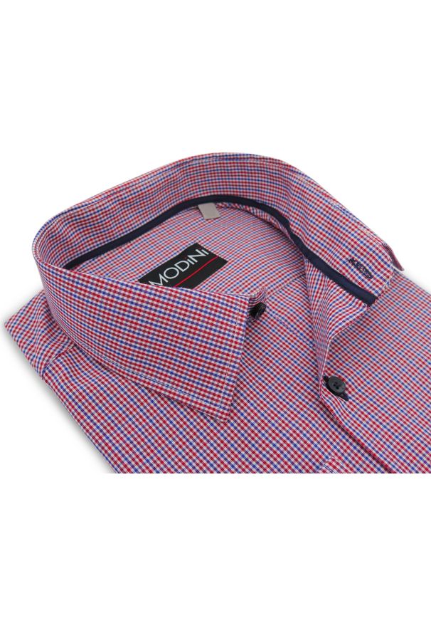 Modini - Koszula w czerwono-niebieską kratę - tattersall A68. Kolor: wielokolorowy, czerwony, niebieski. Materiał: bawełna, poliester, tkanina. Długość: długie. Styl: klasyczny