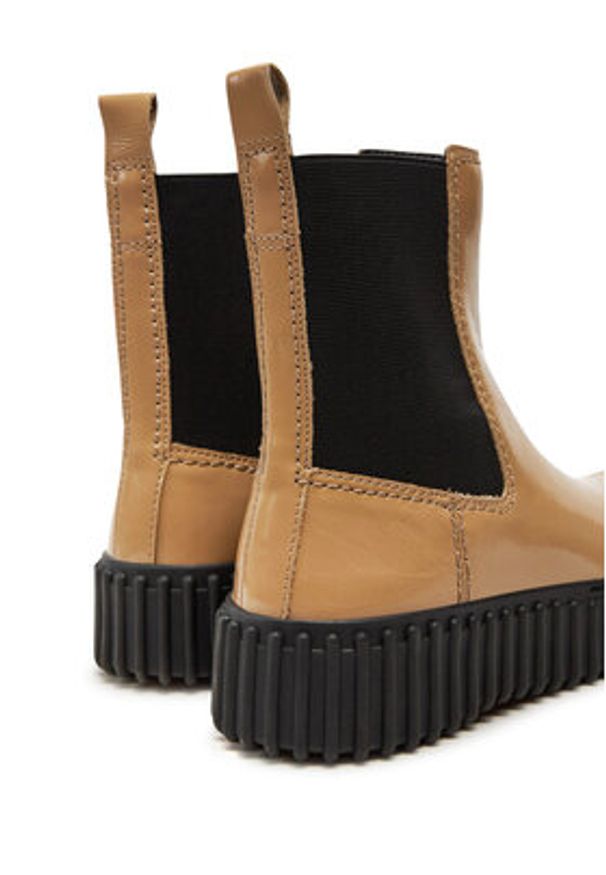 Clarks Sztyblety Torhill Maple 26179122 Beżowy. Kolor: beżowy. Materiał: lakier, skóra